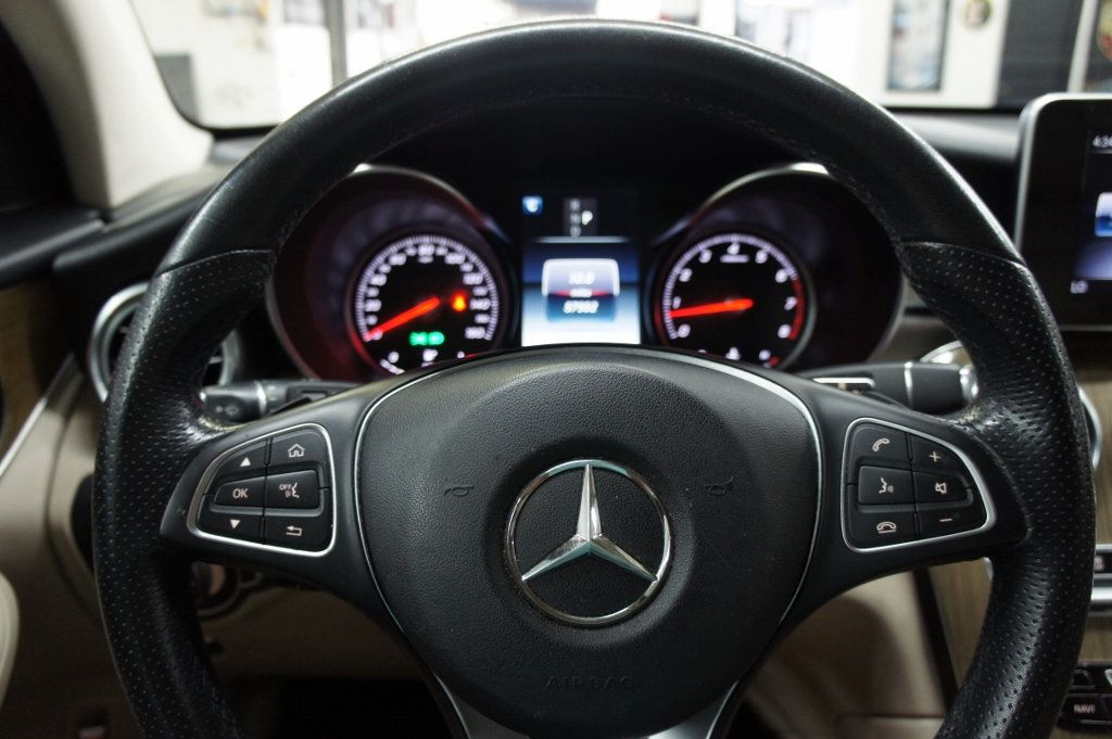 2018 Mercedes-Benz GLC Android Auto Apple CarPlay! CARFAX Certified!  - 22942288 - 30