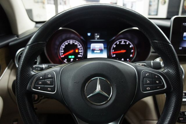 2018 Mercedes-Benz GLC Android Auto Apple CarPlay! CARFAX Certified!  - 22942288 - 30