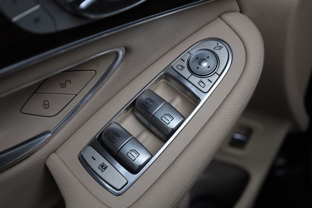 2018 Mercedes-Benz GLC GLC300 - 23046772 - 36