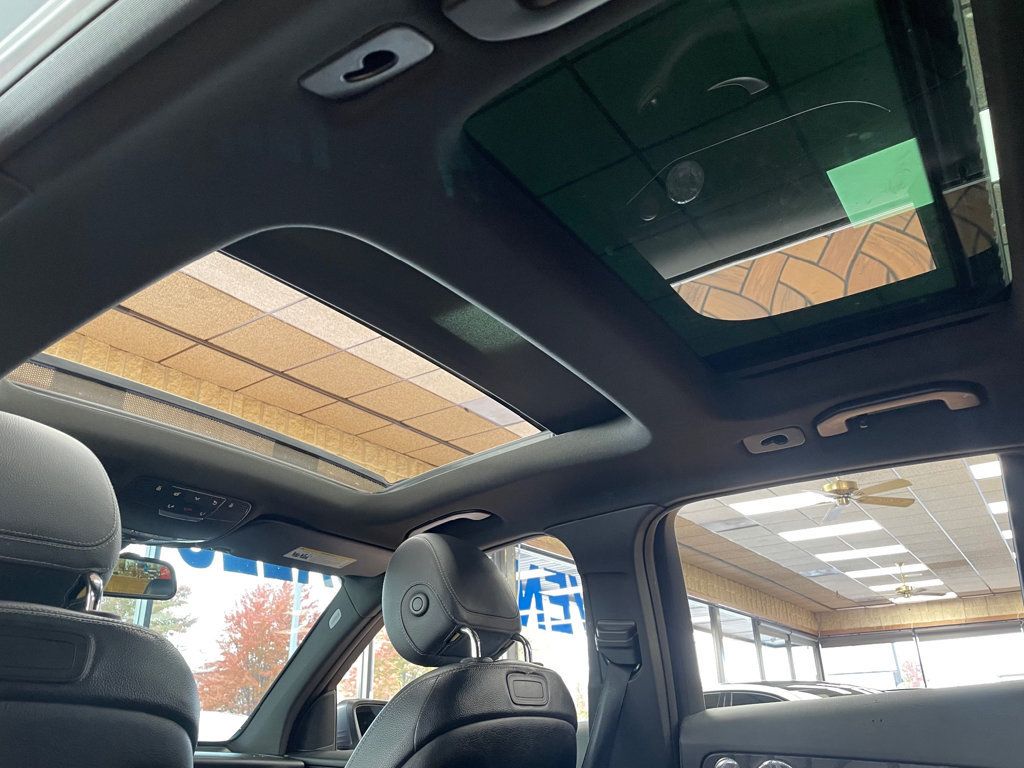 2018 Mercedes-Benz GLC GLC 300 4MATIC SUV - 23101451 - 17
