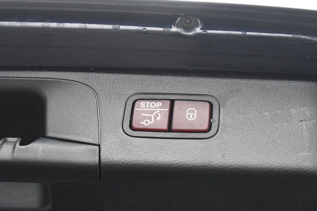 2018 Mercedes-Benz GLC GLC 300 4MATIC SUV - 22975884 - 10