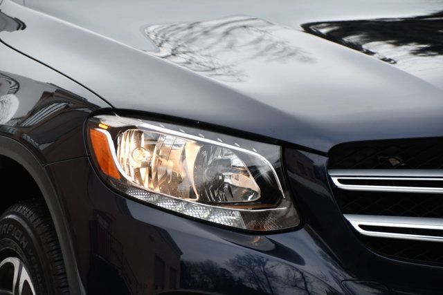 2018 Mercedes-Benz GLC GLC 300 4MATIC SUV - 22975884 - 14