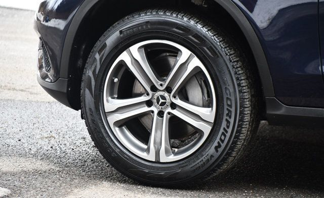 2018 Mercedes-Benz GLC GLC 300 4MATIC SUV - 22975884 - 17