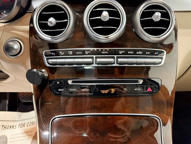 2018 Mercedes-Benz GLC GLC 300 4MATIC SUV - 22946284 - 24