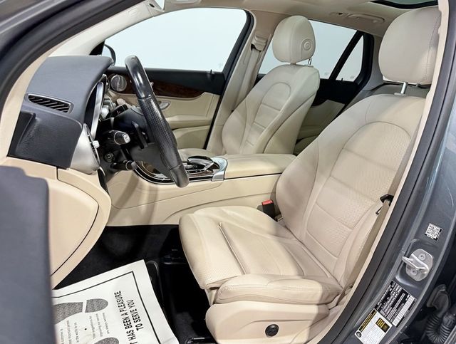 2018 Mercedes-Benz GLC GLC 300 4MATIC SUV - 22946284 - 30