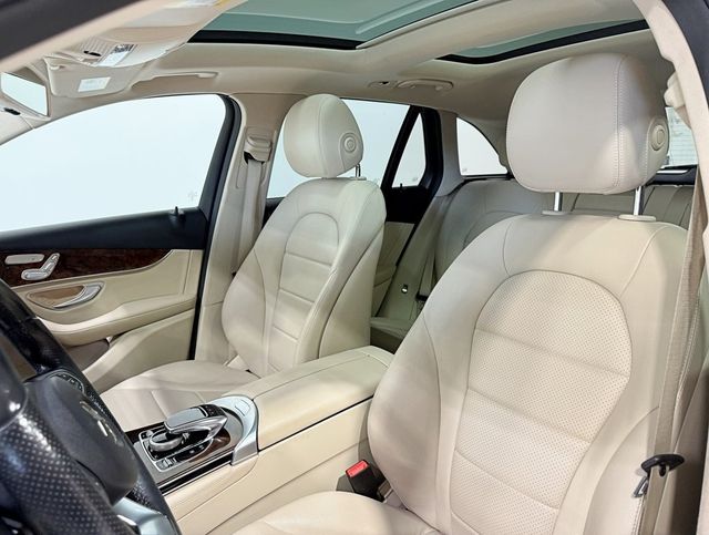 2018 Mercedes-Benz GLC GLC 300 4MATIC SUV - 22946284 - 32