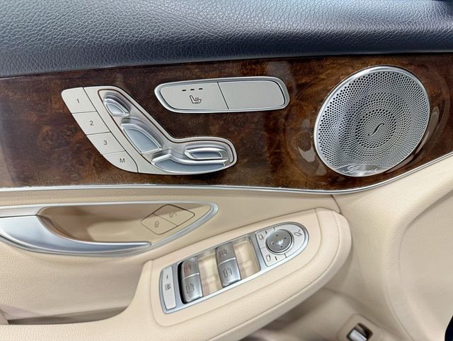 2018 Mercedes-Benz GLC GLC 300 4MATIC SUV - 22946284 - 35