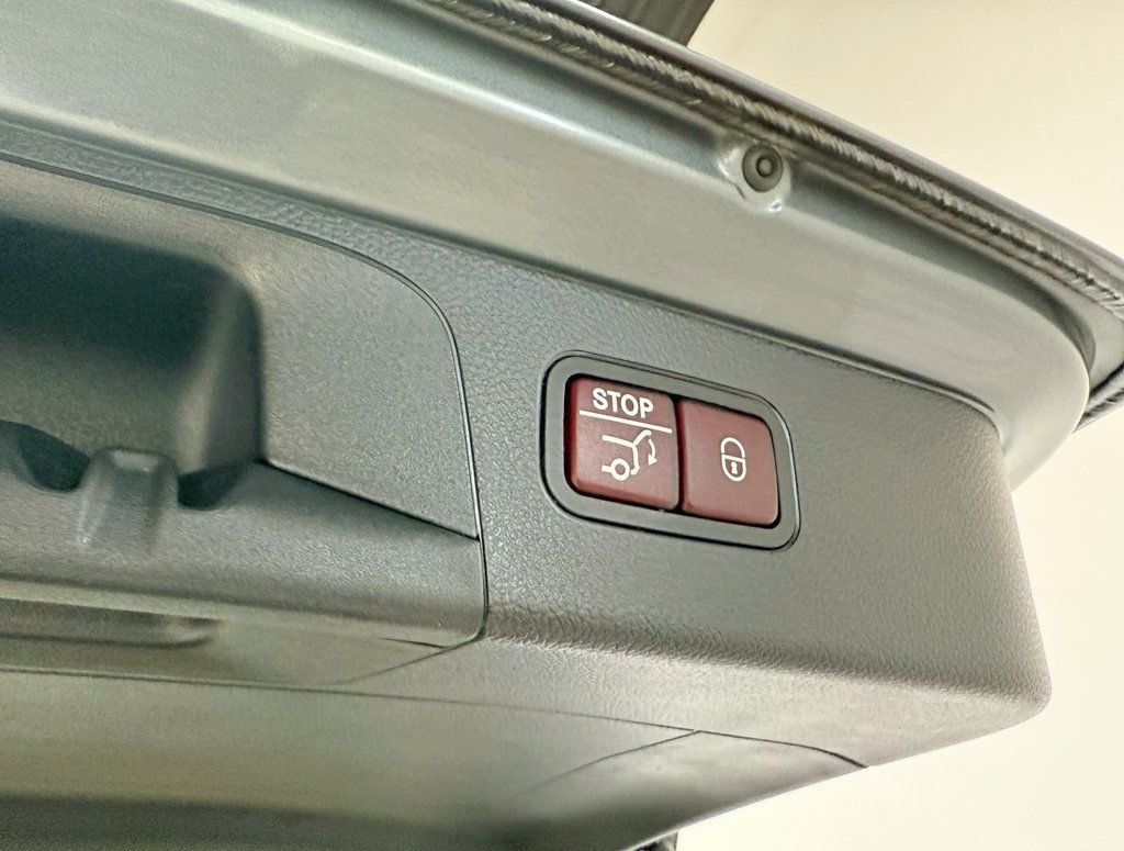 2018 Mercedes-Benz GLC GLC 300 4MATIC SUV - 22946284 - 42