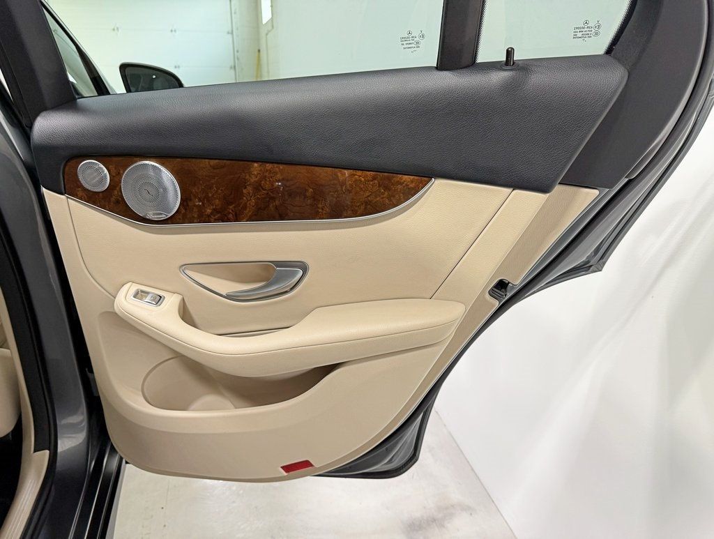 2018 Mercedes-Benz GLC GLC 300 4MATIC SUV - 22946284 - 46