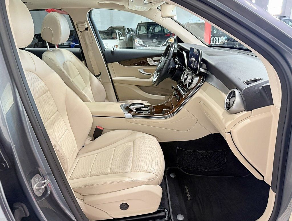2018 Mercedes-Benz GLC GLC 300 4MATIC SUV - 22946284 - 47