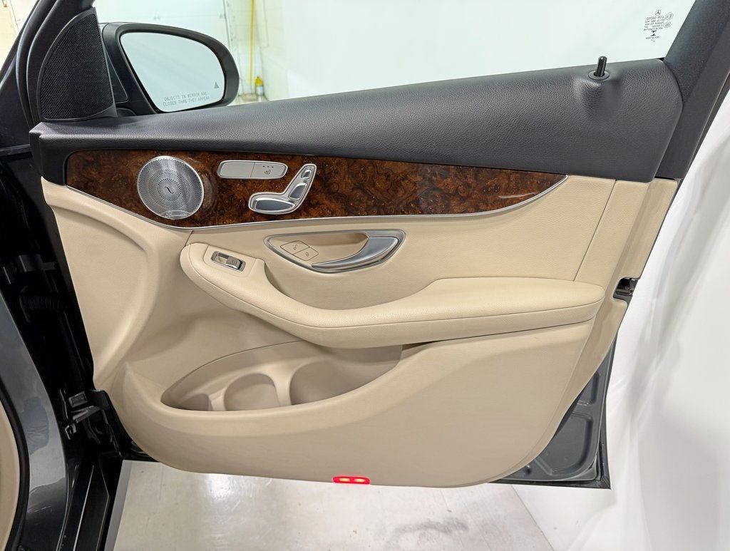 2018 Mercedes-Benz GLC GLC 300 4MATIC SUV - 22946284 - 50