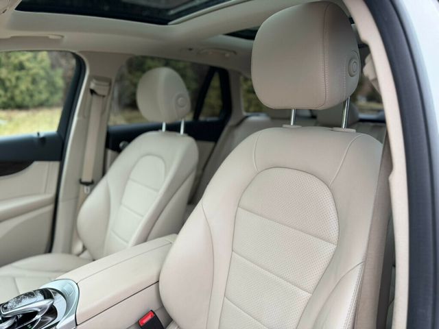 2018 Mercedes-Benz GLC GLC 300 4MATIC SUV - 22982223 - 14