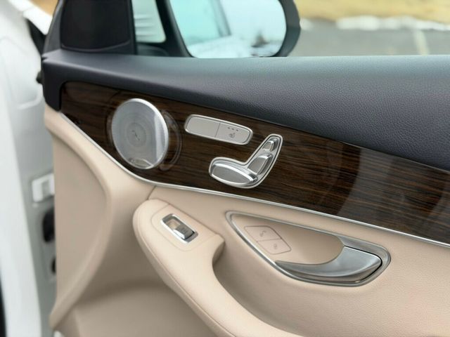 2018 Mercedes-Benz GLC GLC 300 4MATIC SUV - 22982223 - 22