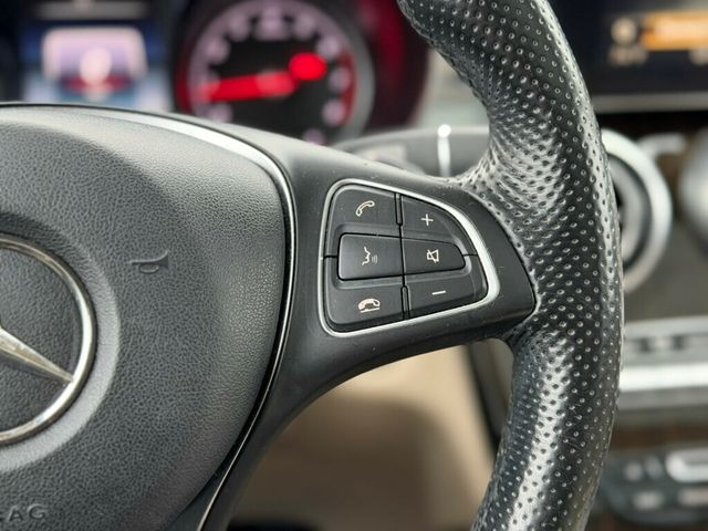 2018 Mercedes-Benz GLC GLC 300 4MATIC SUV - 22982223 - 30