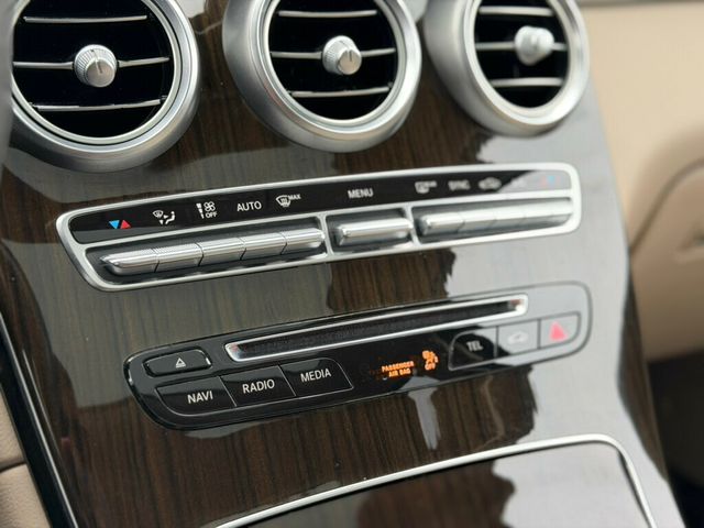 2018 Mercedes-Benz GLC GLC 300 4MATIC SUV - 22982223 - 37