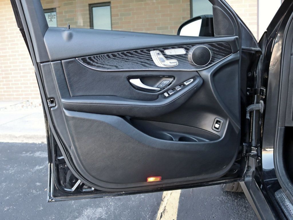 2018 Mercedes-Benz GLC GLC 300 4MATIC SUV - 22691759 - 25