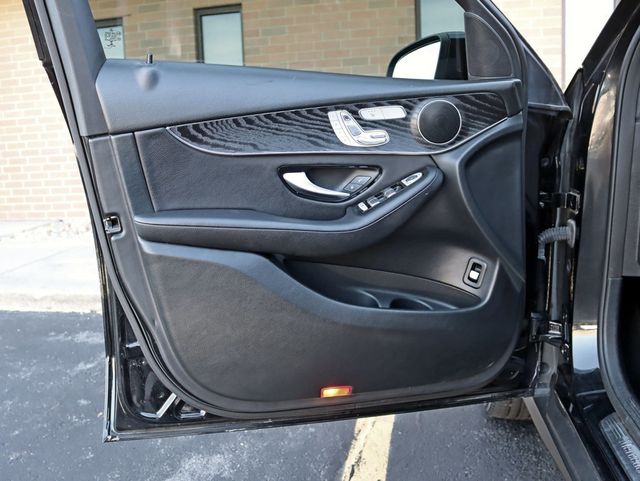 2018 Mercedes-Benz GLC GLC 300 4MATIC SUV - 22691759 - 25