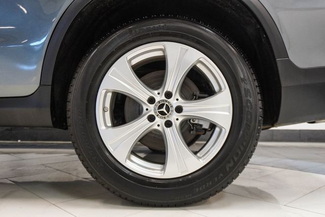 2018 Mercedes-Benz GLC GLC 300 4MATIC SUV - 23007023 - 35
