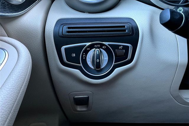 2018 Mercedes-Benz GLC GLC 300 4MATIC SUV - 22926340 - 27