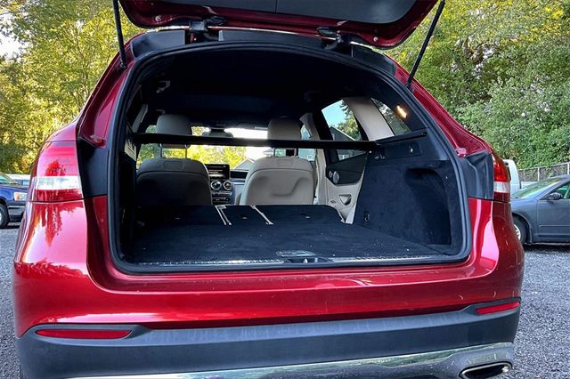 2018 Mercedes-Benz GLC GLC 300 4MATIC SUV - 22926340 - 34