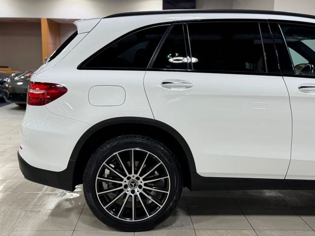 2018 Mercedes-Benz GLC GLC 300 4MATIC SUV - 22975584 - 16
