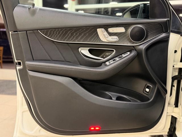 2018 Mercedes-Benz GLC GLC 300 4MATIC SUV - 22975584 - 18