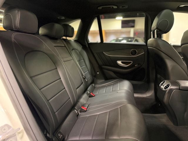 2018 Mercedes-Benz GLC GLC 300 4MATIC SUV - 22975584 - 23