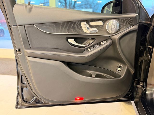 2018 Mercedes-Benz GLC GLC 300 4MATIC SUV - 23011512 - 17