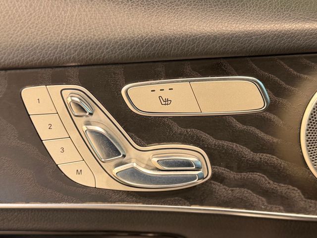 2018 Mercedes-Benz GLC GLC 300 4MATIC SUV - 23011512 - 18