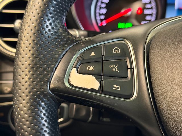 2018 Mercedes-Benz GLC GLC 300 4MATIC SUV - 23011512 - 25