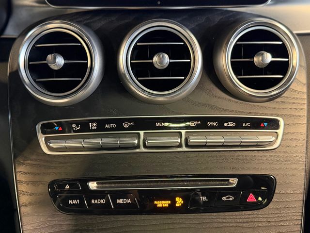 2018 Mercedes-Benz GLC GLC 300 4MATIC SUV - 23011512 - 32