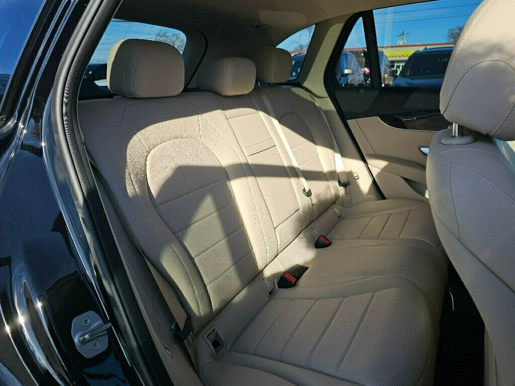 2018 Mercedes-Benz GLC GLC 300 4MATIC SUV - 22951268 - 17