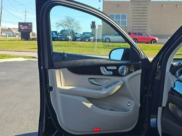 2018 Mercedes-Benz GLC GLC 300 4MATIC SUV - 22951268 - 19