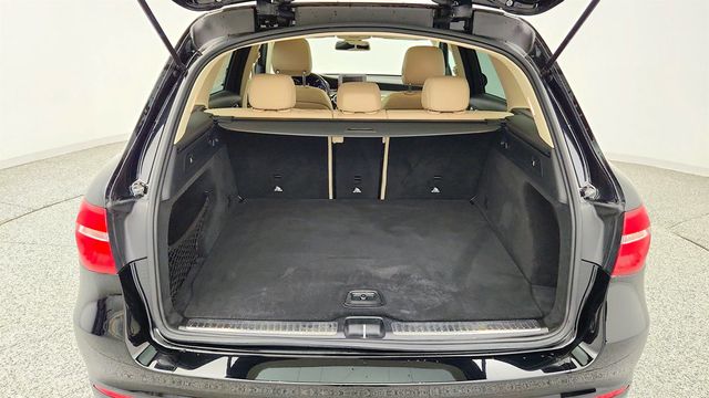 2018 Mercedes-Benz GLC GLC 300 4MATIC SUV w/ Panorama Roof & Premium Package - 23021734 - 20