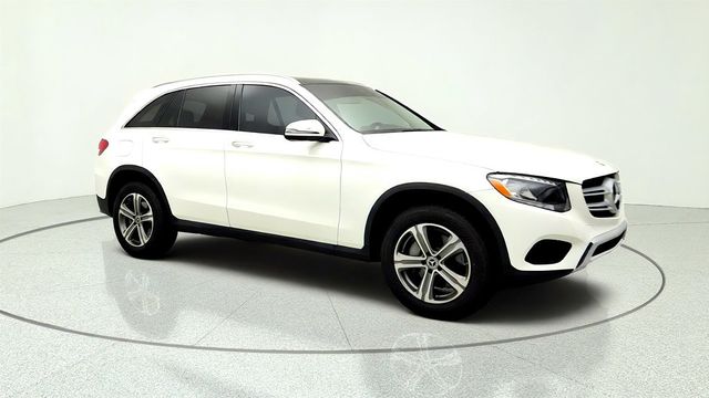 2018 Mercedes-Benz GLC GLC 300 4MATIC SUV w/ Premium Pkg, Panorama Roof & KEYLESS GO - 23056742 - 2
