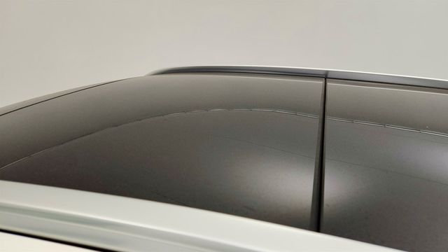 2018 Mercedes-Benz GLC GLC 300 4MATIC SUV w/ Premium Pkg, Panoramic Roof & Burmester SS - 22958787 - 9