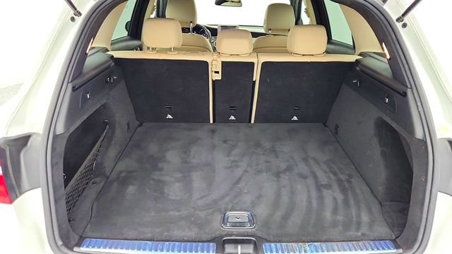 2018 Mercedes-Benz GLC GLC 300 4MATIC SUV w/ Premium Pkg, Panoramic Roof & Burmester SS - 22958787 - 19