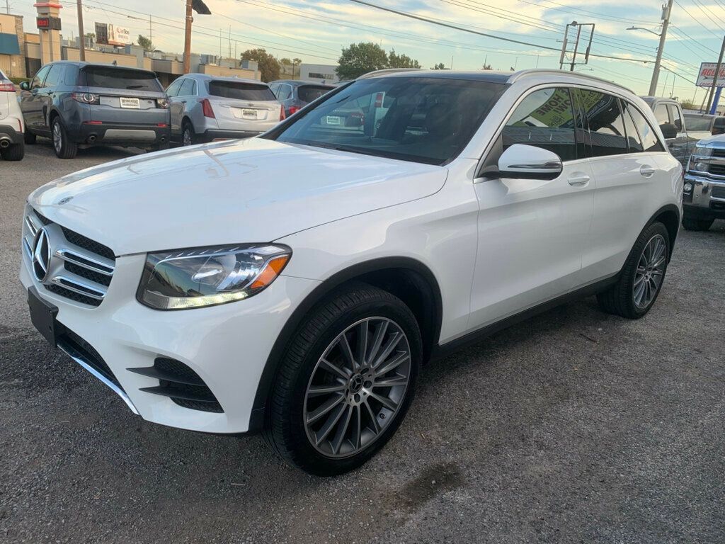 2018 Mercedes Benz GLC 300 photo 3