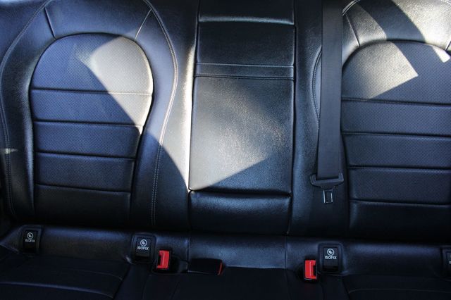 2018 Mercedes-Benz GLC GLC 300 SUV - 22965628 - 17