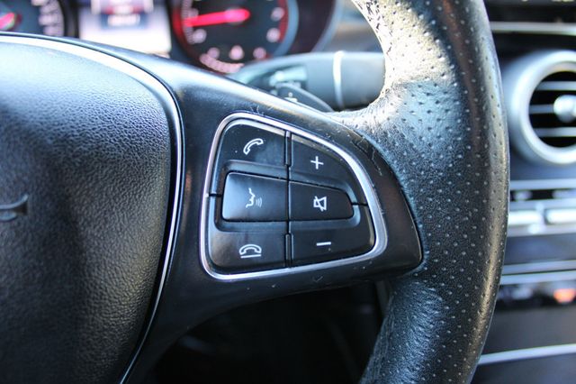 2018 Mercedes-Benz GLC GLC 300 SUV - 22965628 - 25