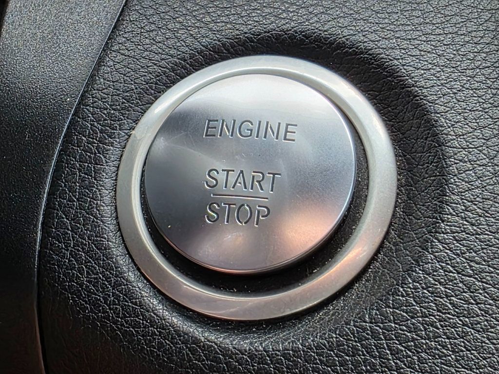 2018 Mercedes-Benz GLC GLC 300 SUV - 22819543 - 41