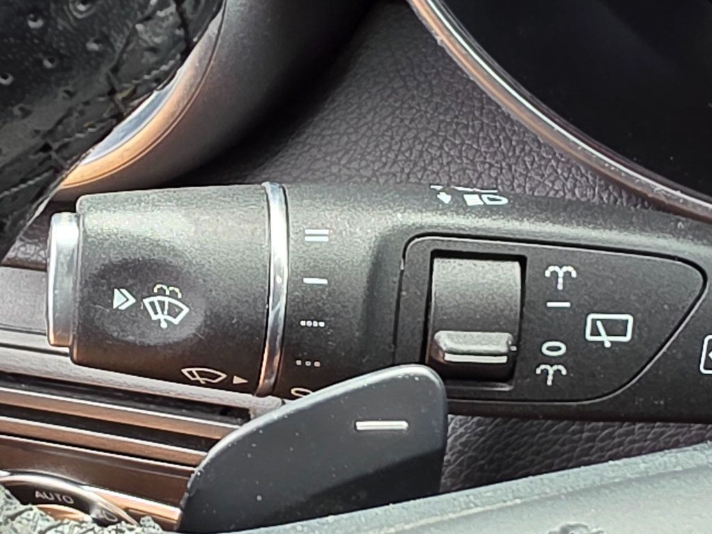 2018 Mercedes-Benz GLC GLC 300 SUV - 22819543 - 42