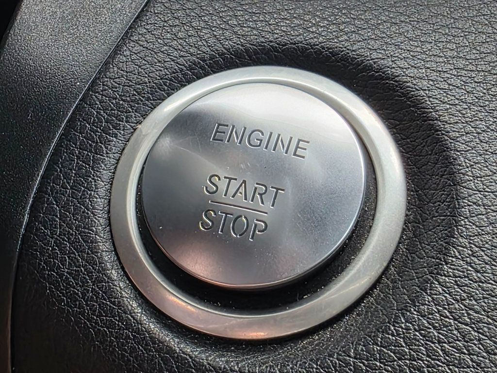 2018 Mercedes-Benz GLC GLC 300 SUV - 22819543 - 44