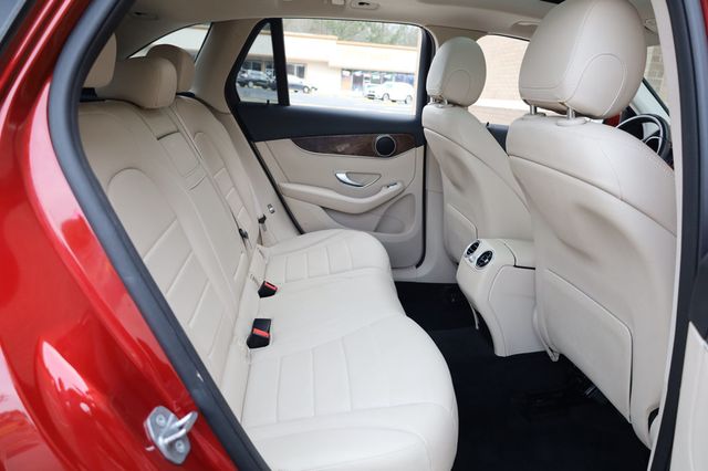 2018 Mercedes-Benz GLC GLC 300 SUV - 22969304 - 21