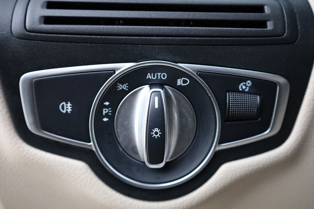 2018 Mercedes-Benz GLC GLC 300 SUV - 22969304 - 31