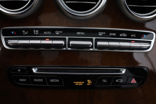 2018 Mercedes-Benz GLC GLC 300 SUV - 22969304 - 40