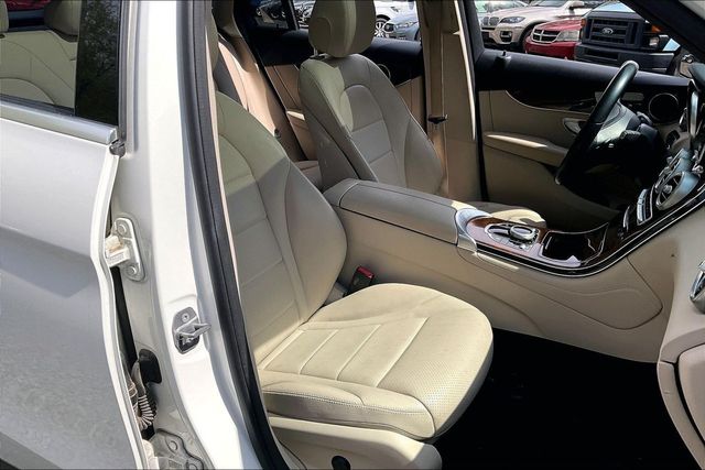 2018 Mercedes-Benz GLC GLC 300 SUV - 23014421 - 11