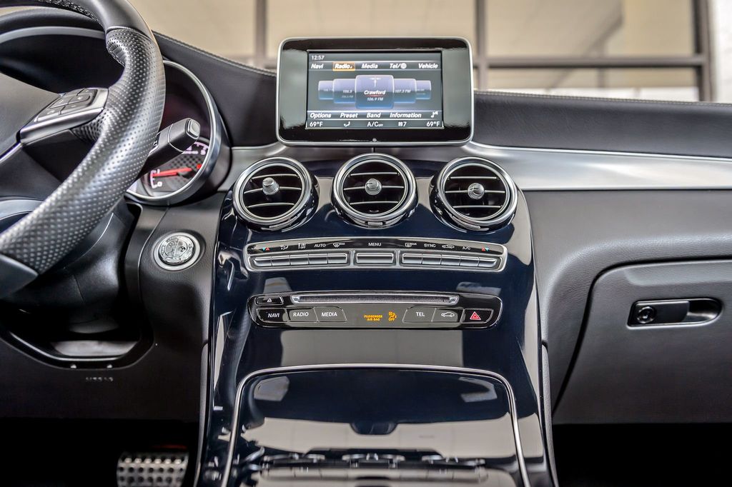 2018 Mercedes-Benz GLC GLC43 4MATIC AMG - PANO ROOF - NAV - BACKUP CAM - BLUETOOTH  - 22918605 - 32