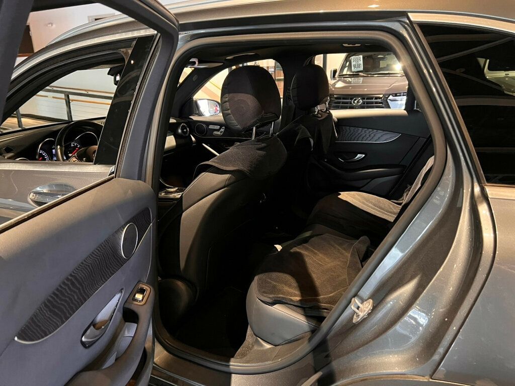 2018 Mercedes-Benz GLC LocalTrade/ParkAssistPkg/PremiumPkg/SmartPhonePkg/PanoRoof - 22994701 - 10