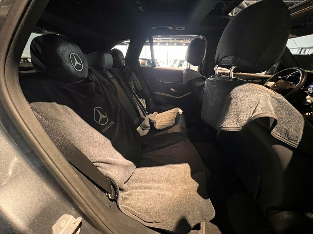 2018 Mercedes-Benz GLC LocalTrade/ParkAssistPkg/PremiumPkg/SmartPhonePkg/PanoRoof - 22994701 - 13